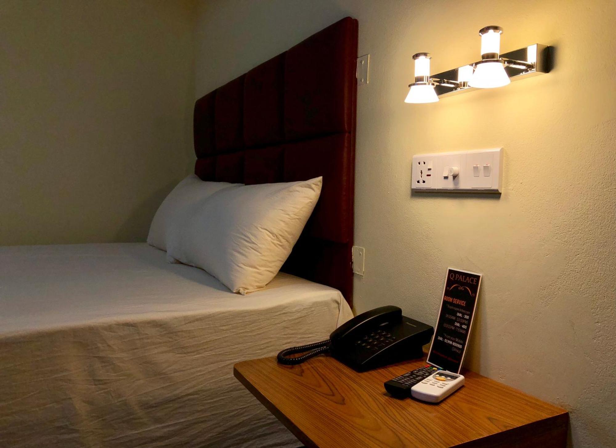 Отель Q Palace Comilla Экстерьер фото